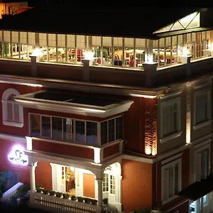 **** Ξενοδοχείο Boutique Restaurant Gloria Αλβανία