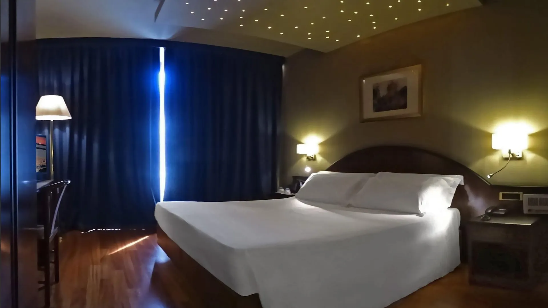 Hotel Touring Ferrara 3*,
